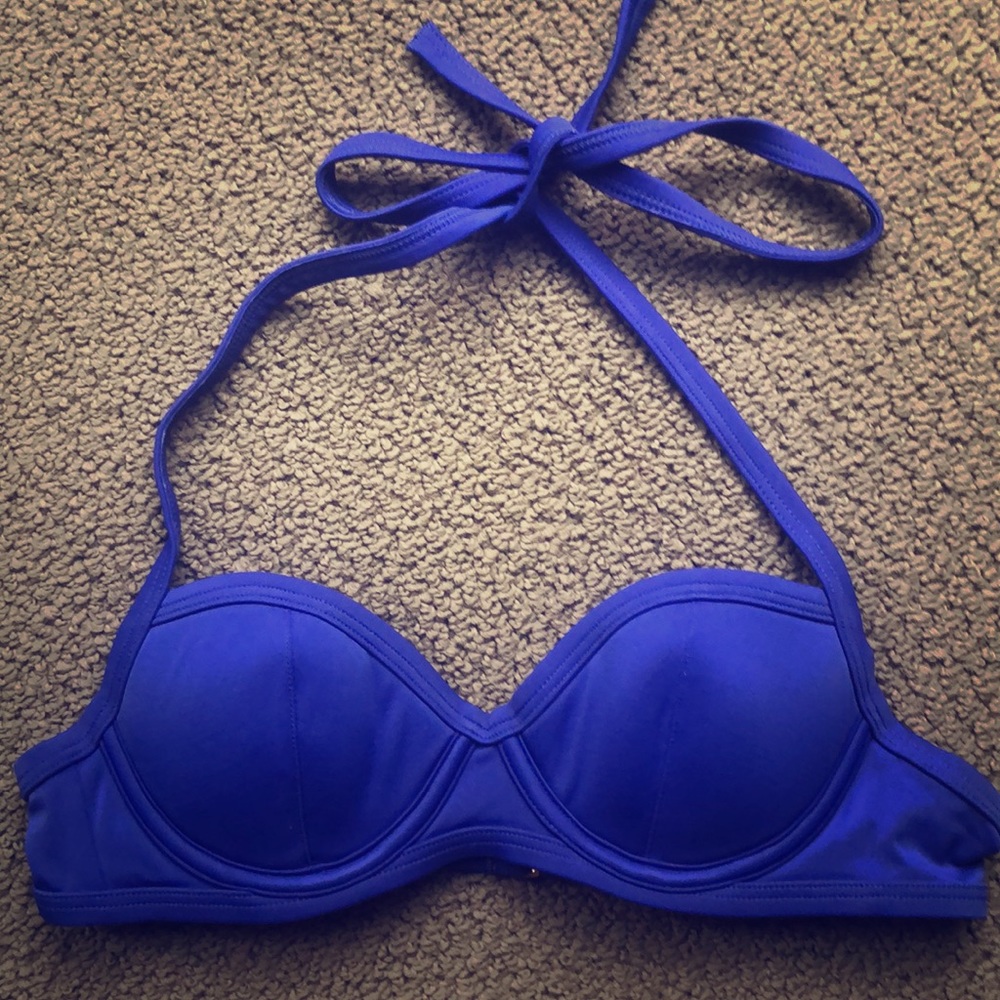 Victoria’s Secret bikini top
